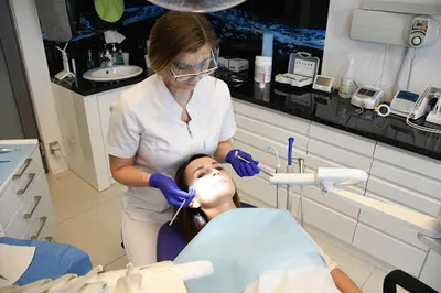 EMI-DENT Emilia Puchalska Dentysta Stomatolog Bełchatów